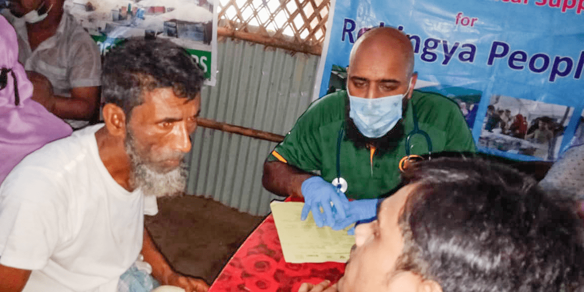 Rohingya Refugees at mobile clinic